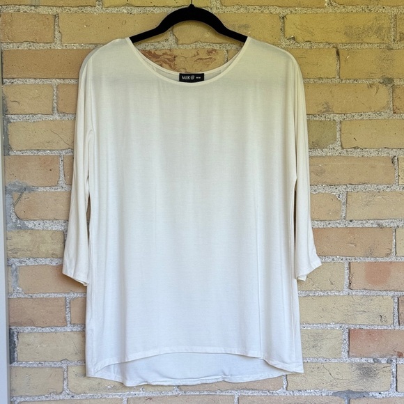 Miik Tops - New Miik 🇨🇦 Women's Cream Top